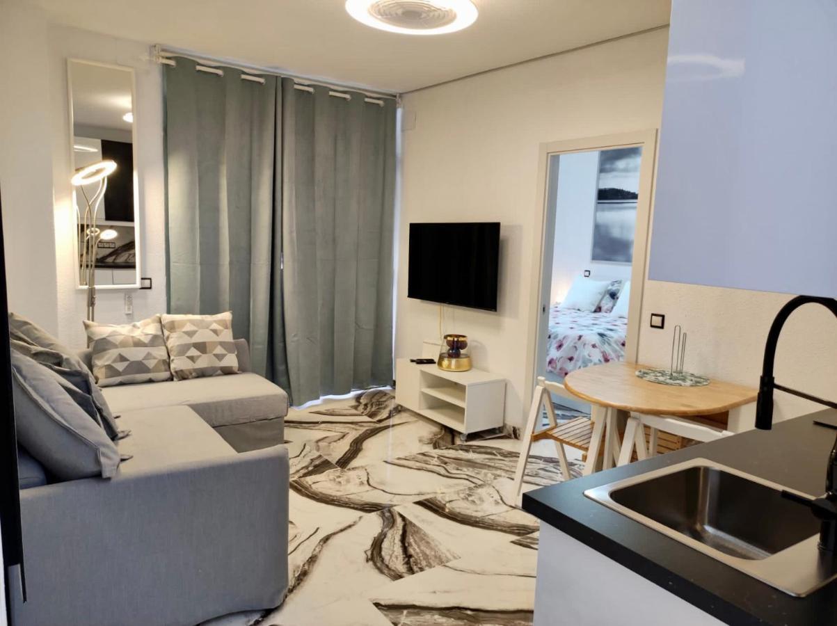 2 Bedrooms Flat + Balcony + Parking At Las Canteras Beach Las Palmas de Gran Canaria Exterior photo