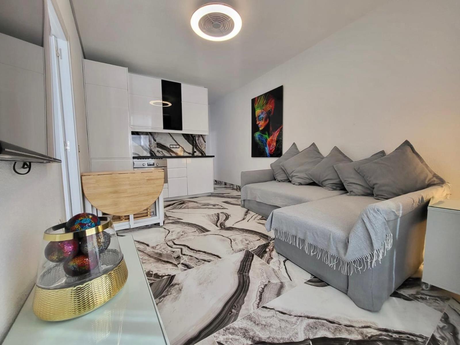2 Bedrooms Flat + Balcony + Parking At Las Canteras Beach Las Palmas de Gran Canaria Exterior photo