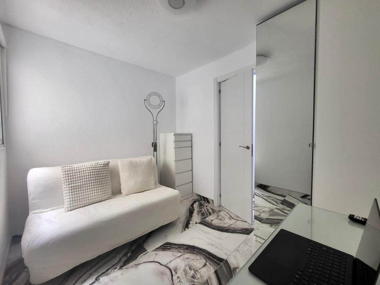 2 Bedrooms Flat + Balcony + Parking At Las Canteras Beach Las Palmas de Gran Canaria Exterior photo