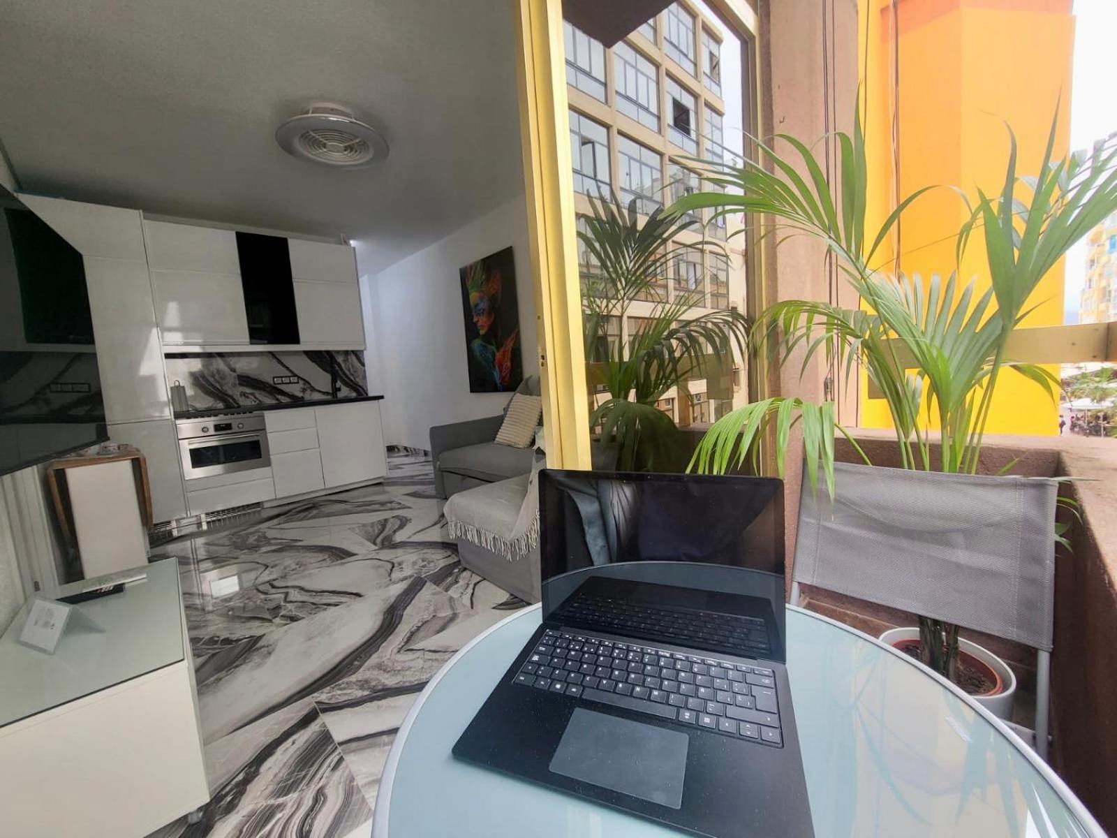 2 Bedrooms Flat + Balcony + Parking At Las Canteras Beach Las Palmas de Gran Canaria Exterior photo